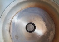 电饭煲发热盘烧了，如何修理（解决电饭煲发热盘烧坏的实用方法）