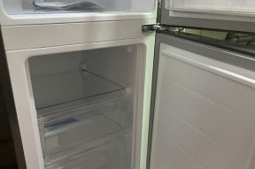美菱冰箱显示E1故障检修方法（解决美菱冰箱显示E1故障的简单步骤）