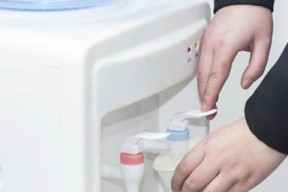 如何正确清洗节能饮水机？清洗步骤和注意事项是什么？
