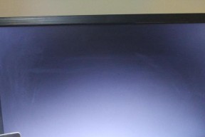 显示器开机黑屏无法显示？如何快速解决？