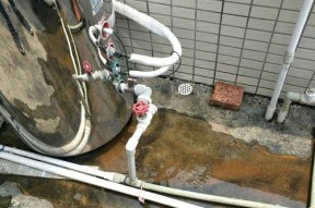以泉天下热水器清洗方法（简单操作的清洗步骤让你的热水器焕然一新）