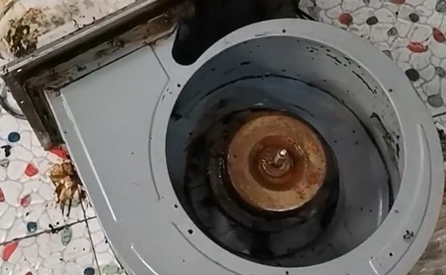 小型油烟机的清洗方法（轻松解决厨房油烟困扰）  第1张