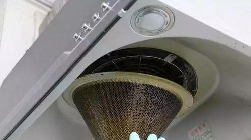 夏天油烟机内部清洗方法是什么？清洗后如何保持效果持久？  第1张
