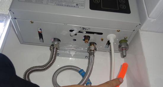 高铁热水系统如何连接热水器？  第2张