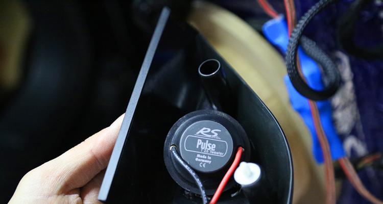 迈腾大低音炮拆解的详细视频教程是什么？拆解过程中可能遇到哪些问题？  第1张